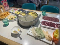 -浪里寻·臻牛养生牛肉火锅(方圆荟店)