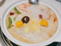 -三人行骨头王火锅(长寿店)
