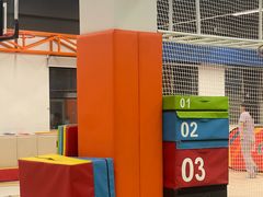 -悦动体能篮球羽毛球网球(三里河店)