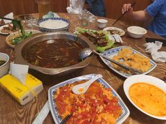 -乡土特色.冷锅鱼.牦牛肉汤锅