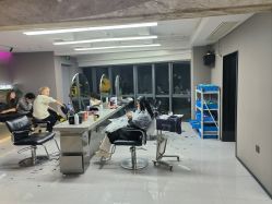 -宫铭烫发染发接发店