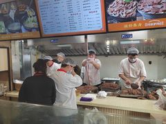 -闫家驴肉老店(华电一校店)