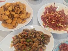 -汗腾格里·风味餐厅(新疆驻京办店)