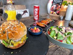 -HIGH FIVE哈福手工汉堡(桂林路店)