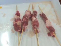 -哈尔滨小酒馆·鲜肉现穿自助烧烤(康新花园店)