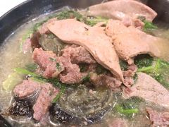 皮蛋芫茜牛肉米粉-华嫂冰室(湾仔店)