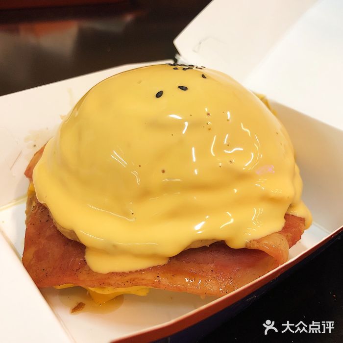 5路汉堡炸鸡(前进五路店)芝士熔岩牛肉汉堡图片