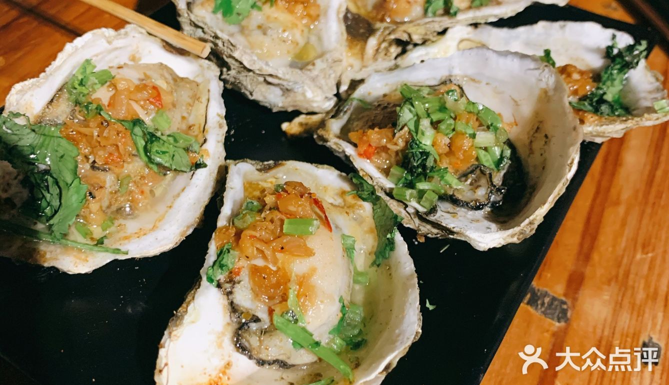 等足2小时换来一顿“哇塞”惊艳的烧烤