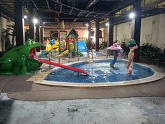 -泉城欧乐堡戏水湾艺术养生温泉