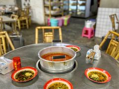 -咏勝锑锅麻辣烫(净居寺路总店)