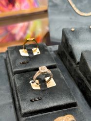 点击看大图 -Cindy Jewelry·钻戒·彩色宝石