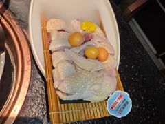 -得意咚瓜·顺德鱼生·冬瓜火锅(深圳首店)