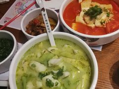 -渝是乎川渝小炒(新世界百货望京店)