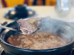 土茯苓鸽子汤-一煲鸽