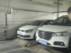 -无锡烤鸭馆中山路店-停车场