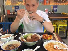 -左记港食(融科天城店)