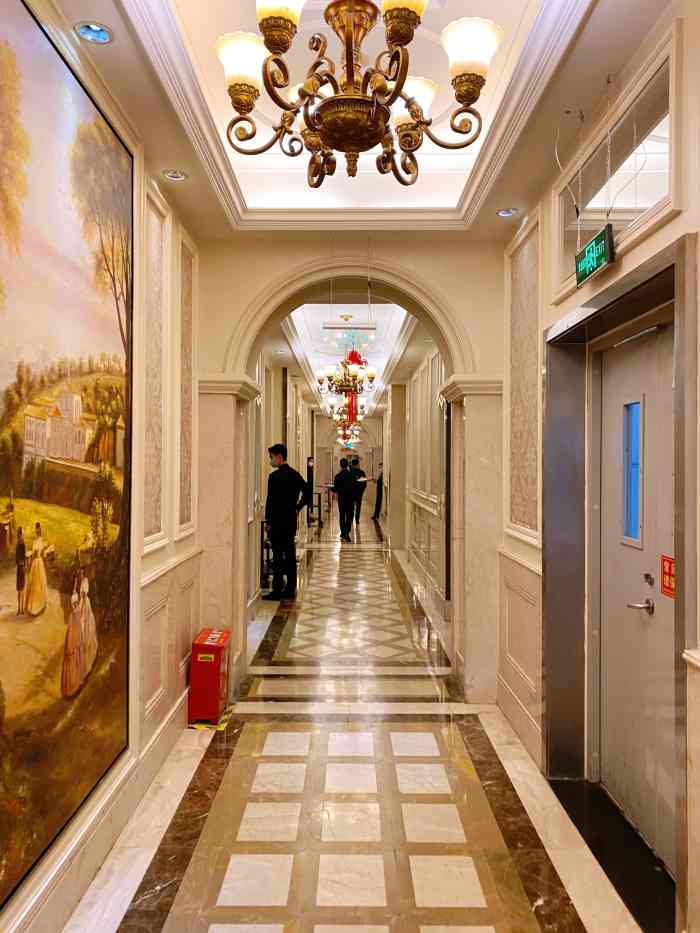 宝燕壹号海鲜餐厅(宝山店)-"今年大生日餐选择了宝燕一号宝山店,提前