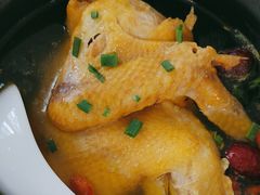 -七的湖·晚芳亭·阳澄湖农家菜·大闸蟹(莲花岛店)