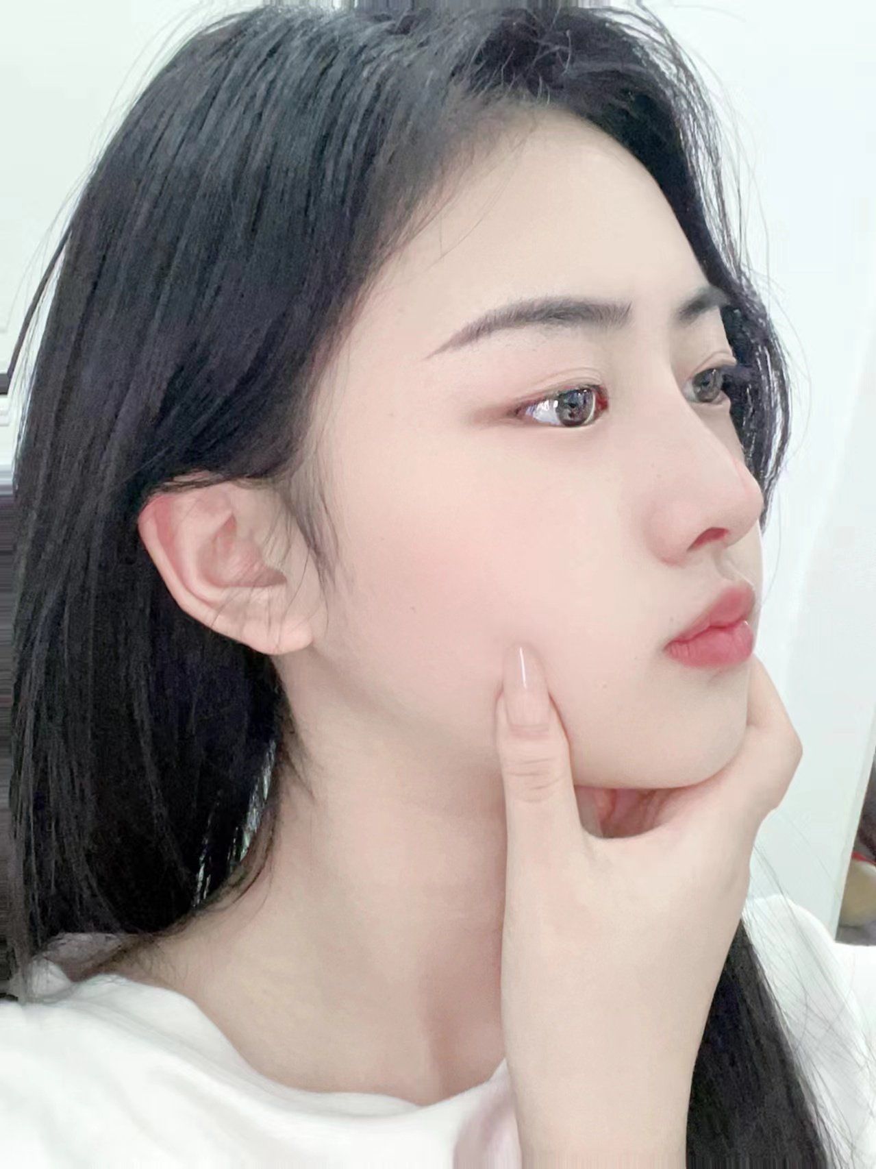 转身向北,鼻侧面很美