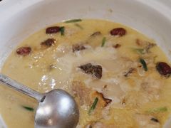 -鱼痴渔醉·食鲜集(月亮湾店)