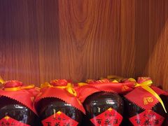 -果松木炭酸菜铜火锅·外婆参鸡汤