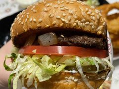 -The Habit Burger Grill 哈比特汉堡(复兴soho店)