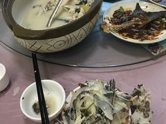-天乐农家鱼头王(天目湖店)