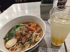 -康师傅私房牛肉面(马泉营奥莱店)