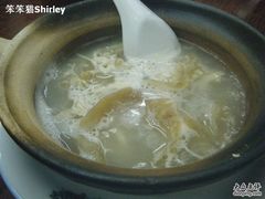 浓汤瓦煲花膠翅-添發碗仔翅美食