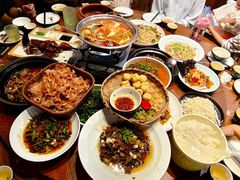 -老滇山寨•云南特色菜•地方菜•民族风情歌舞表演(金碧店)