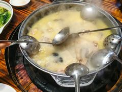 -侠成水上农庄(工业大道店)
