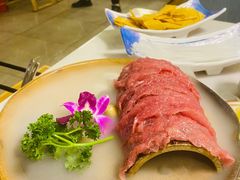 跷脚嫩牛肉-菌子鲜汤野生菌锅