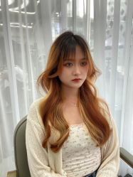 -Tloml salon