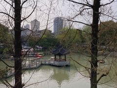-汇龙潭