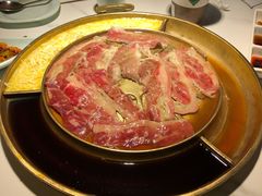 秘制黑猪五花-猪啊牛呀羊啊铜盘烤肉(正大广场店)