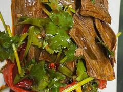 -云海肴·汽锅鸡·云南菜(天山百盛优客店)