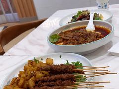 -犇逸·乐山跷脚牛肉·四川现炒(览海店)