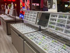 -MiRi眼镜连锁·蔡司·尼康控优点合作店(莘庄店)