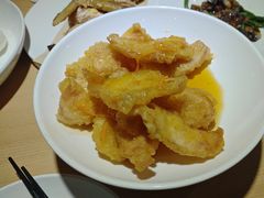 -关东小磨东北菜(上海长风大悦城店)