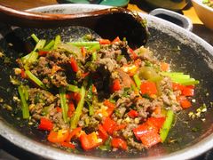 猫儿山的小黄牛-吃饭皇帝大土家民族菜(正大广场店)