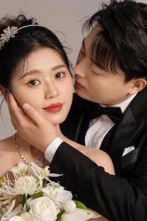 -喜爱高定婚纱摄影