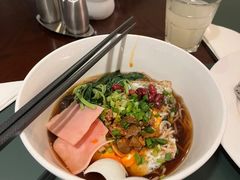 -上海中航虹桥机场泊悦酒店