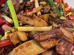 -渝半城经典川粤菜(重庆天地店)