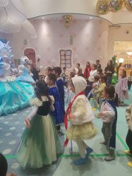 -奈尔宝家庭中心·亲子餐厅(苏州大悦城店)