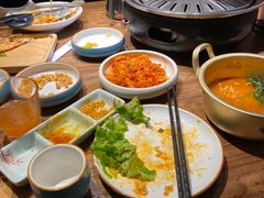 -明洞阿姨·韩式酱蟹烤肉·创意料理(三元桥店)