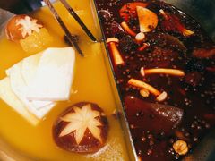 红颜花胶鸡锅-湊湊火锅·茶憩(杭州湖滨银泰in77店)