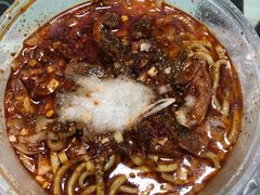 -鹍记特色牛杂面