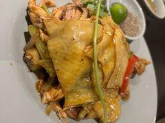 越式麻油捞鸡-大头虾越式风味餐厅(光明广场店)