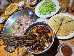 -大众跷脚牛肉馆·非遗传承单位(峨眉山店)