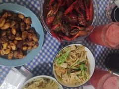 -叶派龙虾•招牌香辣蟹·海鲜(中海国际店)